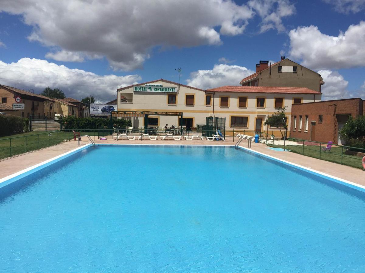 El Delfin Verde Villarente المظهر الخارجي الصورة